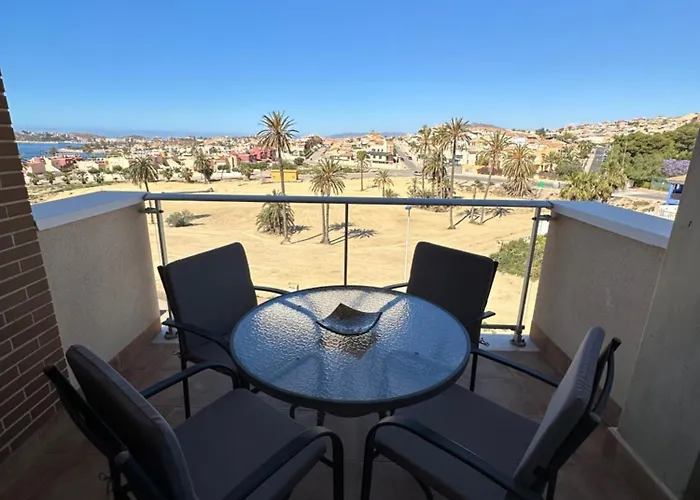 Moderno Apartamento Con Vistas Al Mar